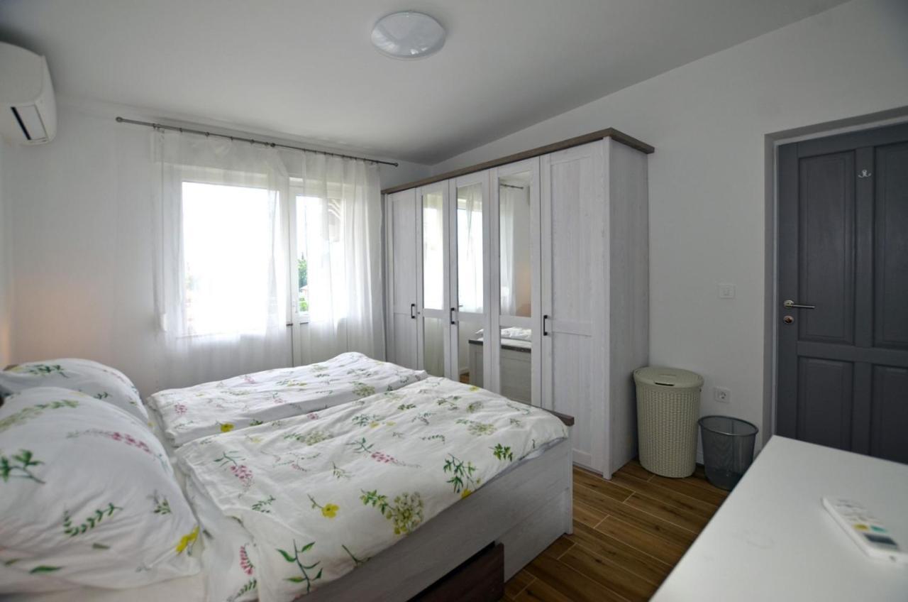 Sarah Apartma
