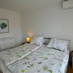 Sarah Apartment